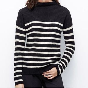 Ann Taylor Cashmere Blend Black & White Striped Sweater Size M